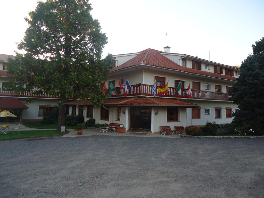 Hotel Edelweiss Вілья-Хенераль-Бельграно Екстер'єр фото