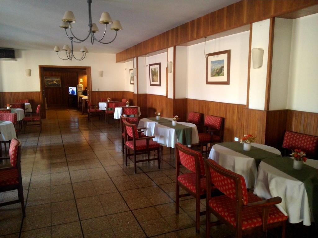 Hotel Edelweiss Вілья-Хенераль-Бельграно Екстер'єр фото
